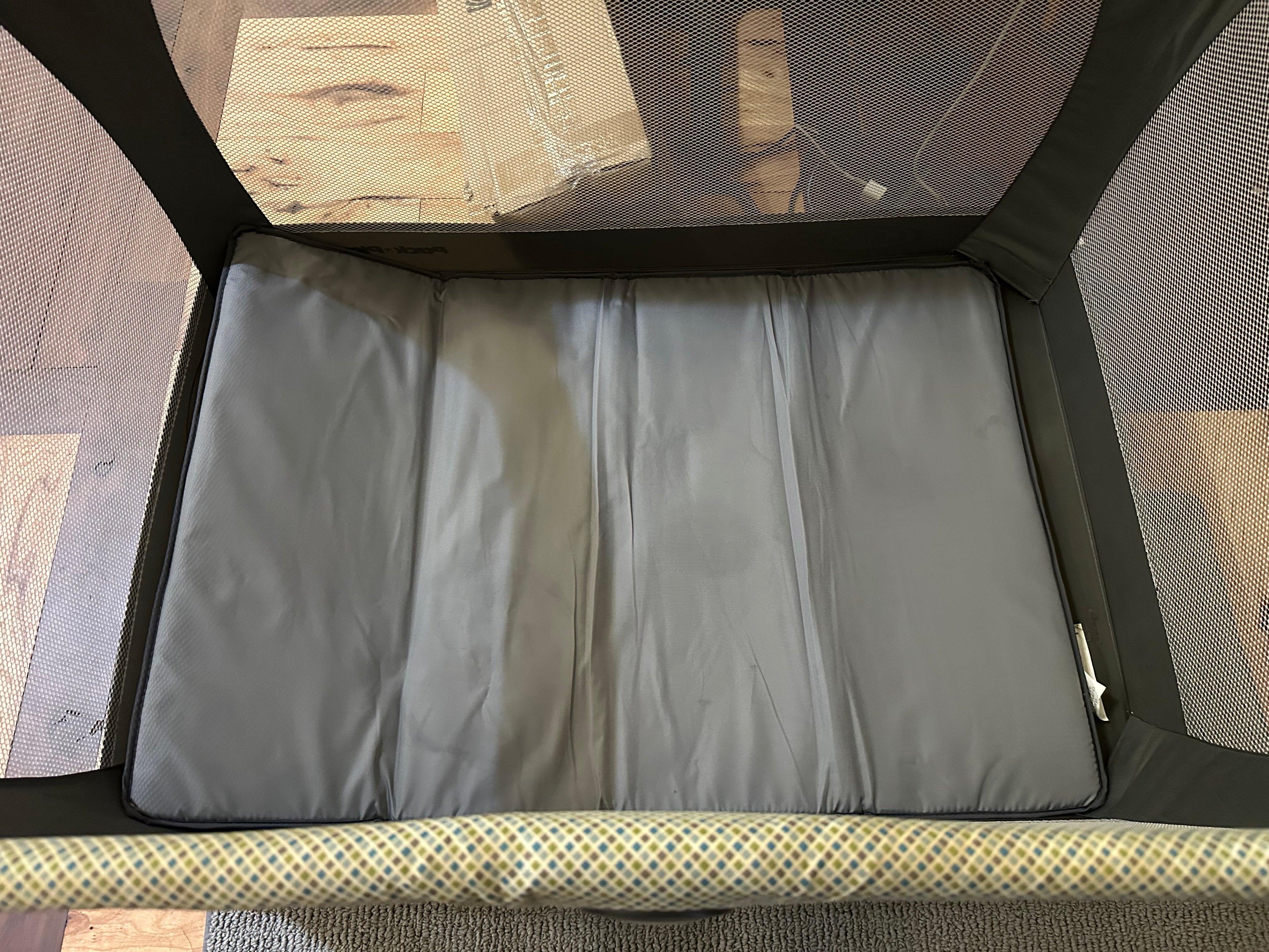 Graco pack-n-play - no case