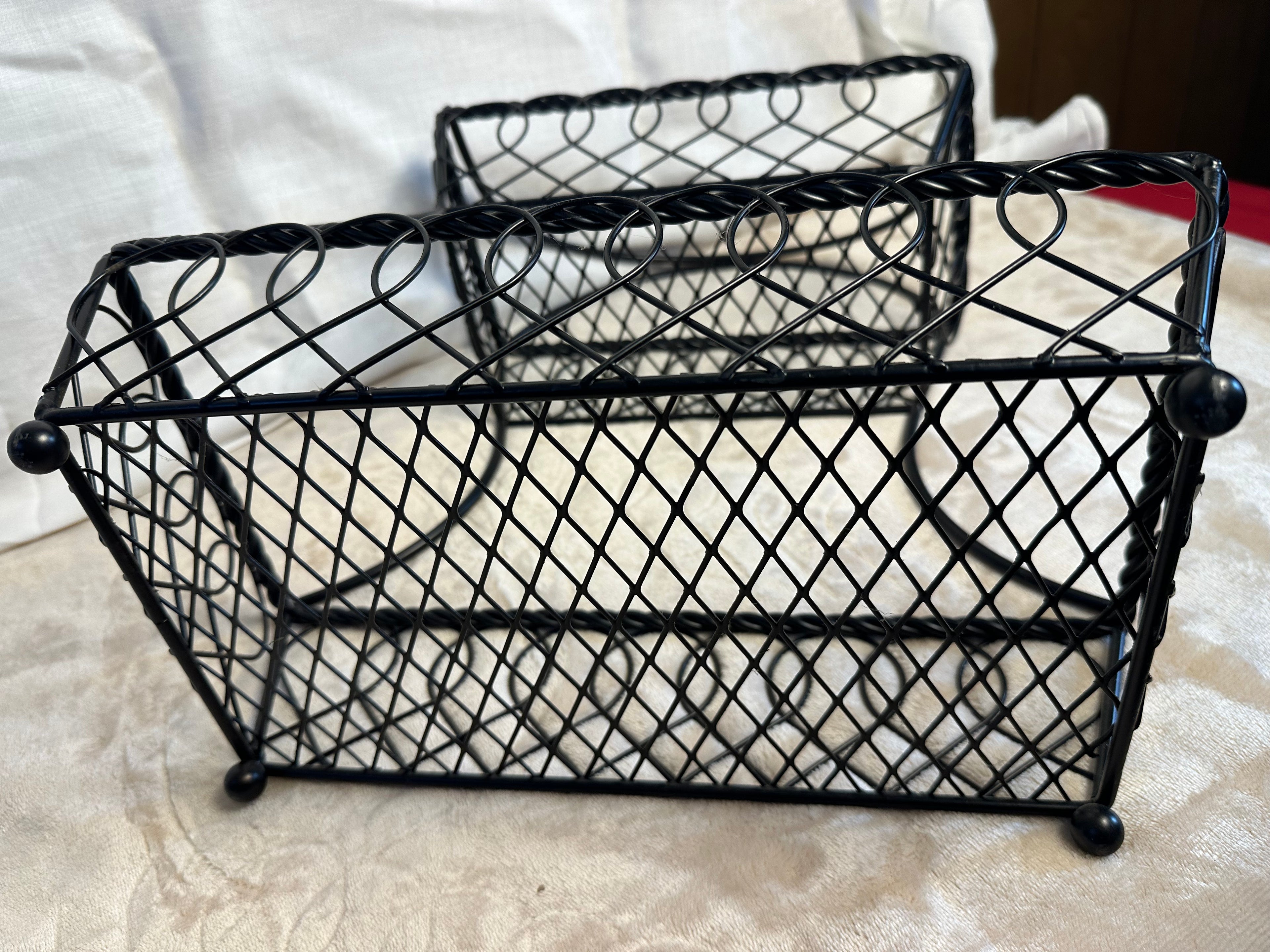 Beautiful metal wire tabletop basket