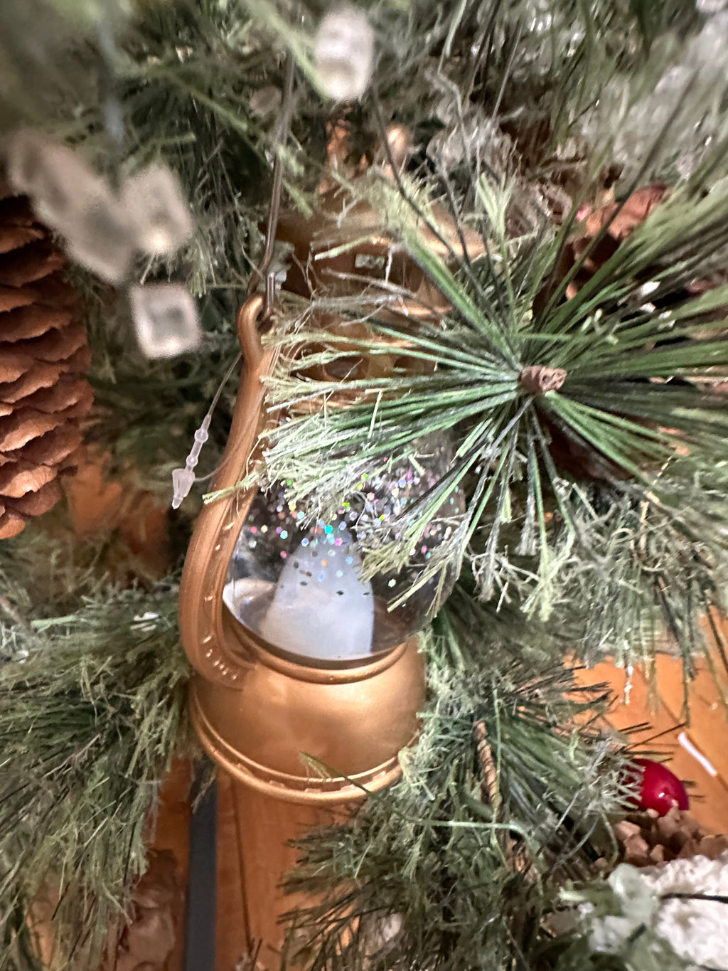 4' lighted & decorated Christmas artificial tree