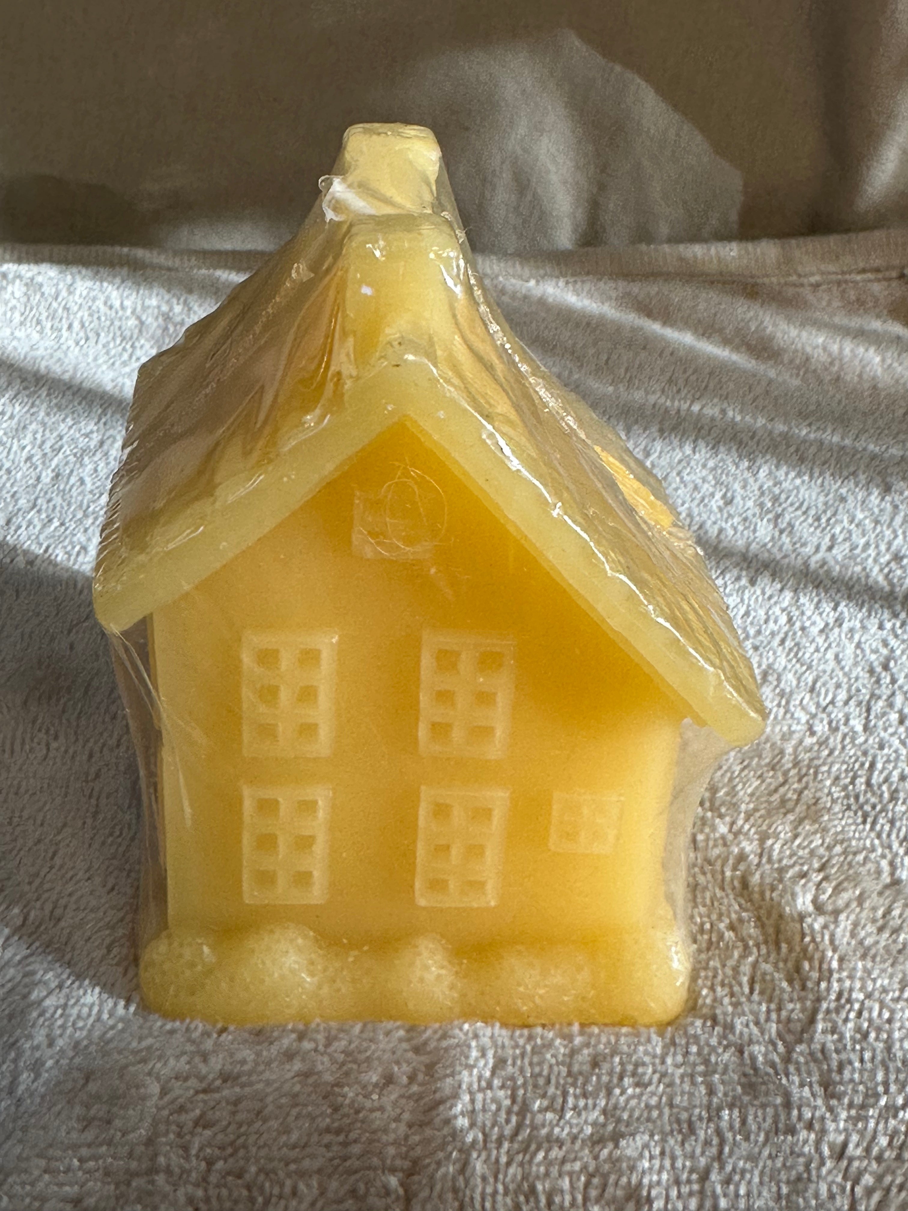 House form beeswax candle