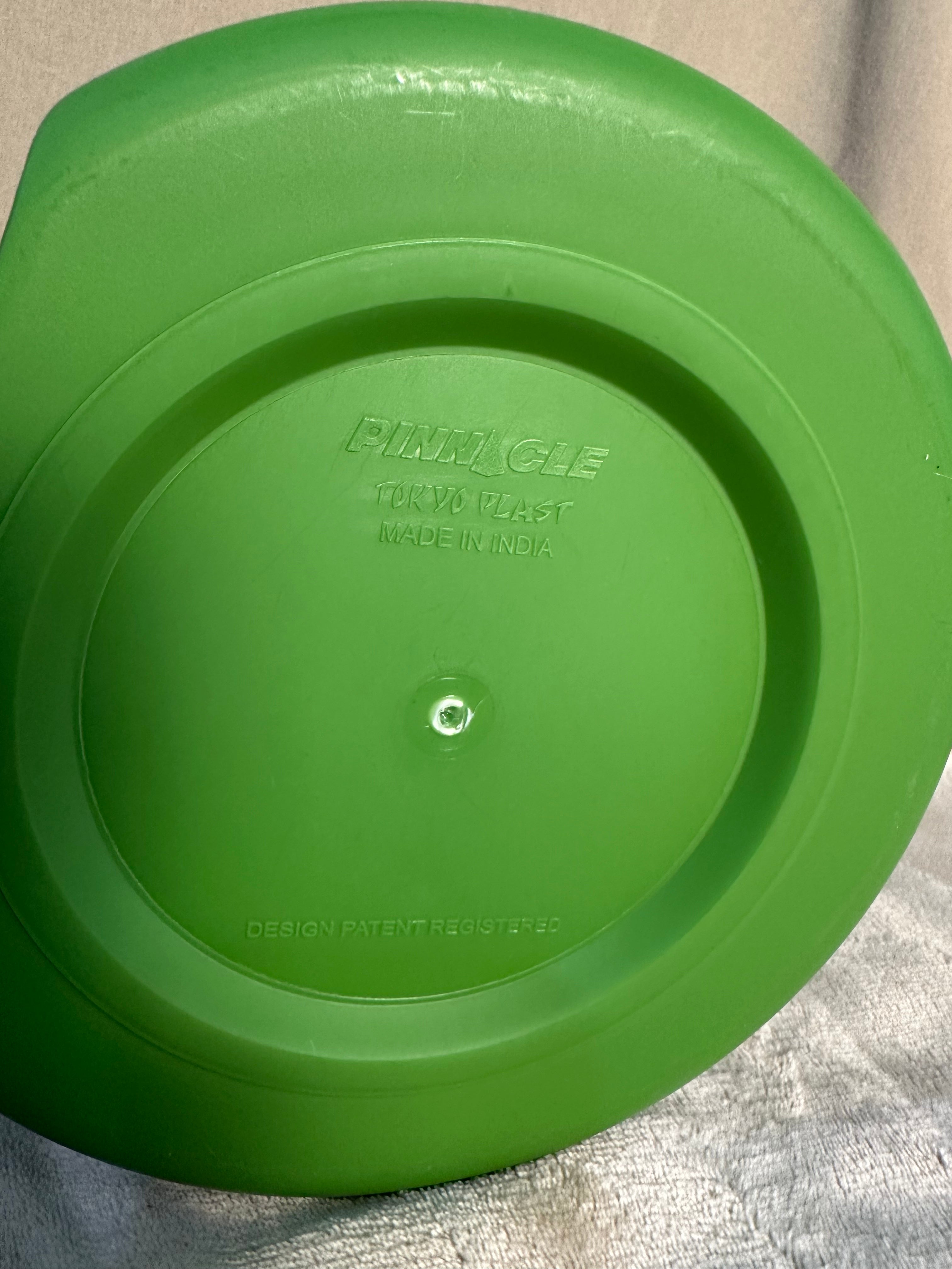 Pinnacle casserole hot/cold food thermos