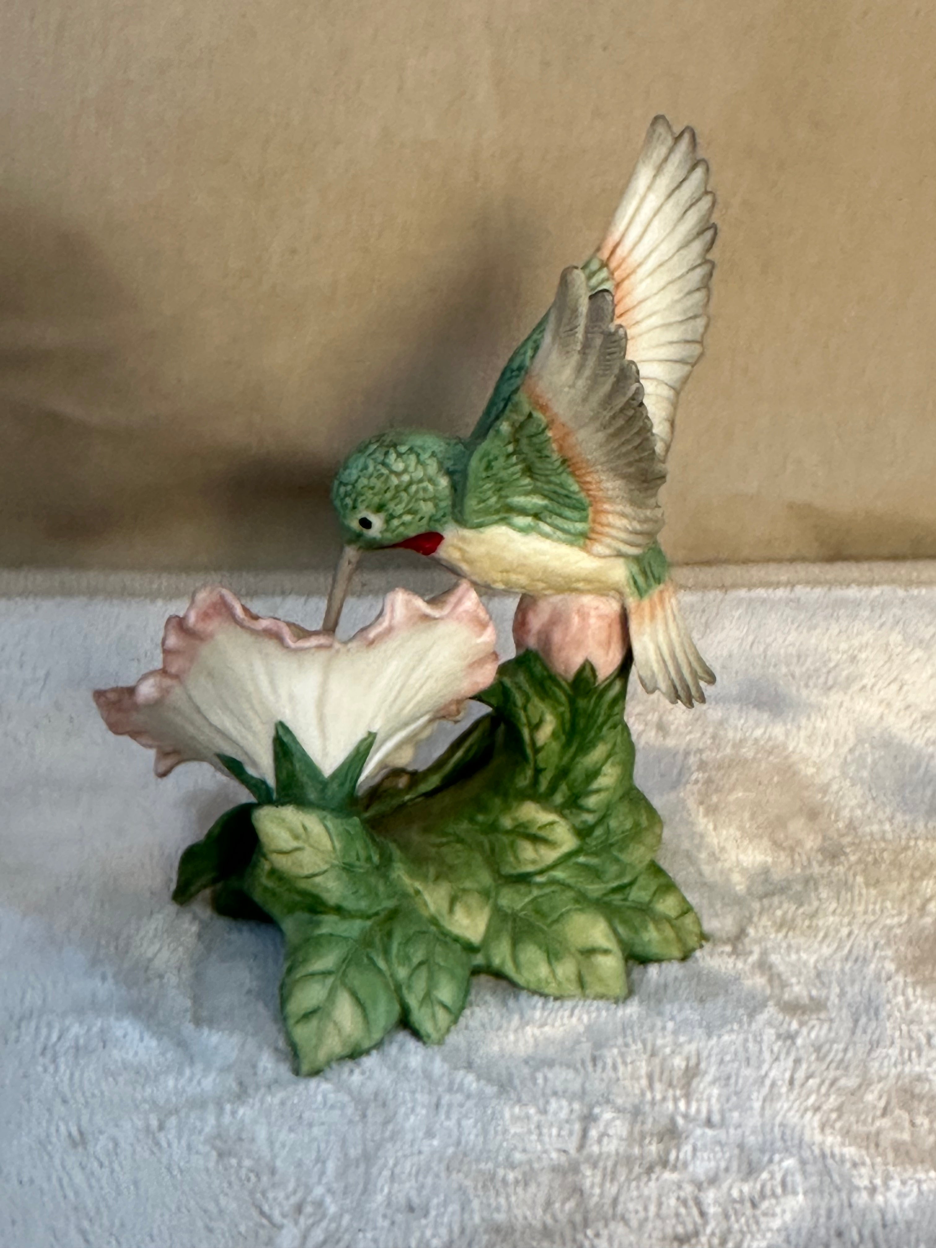 HOMCO porcelain hummingbird