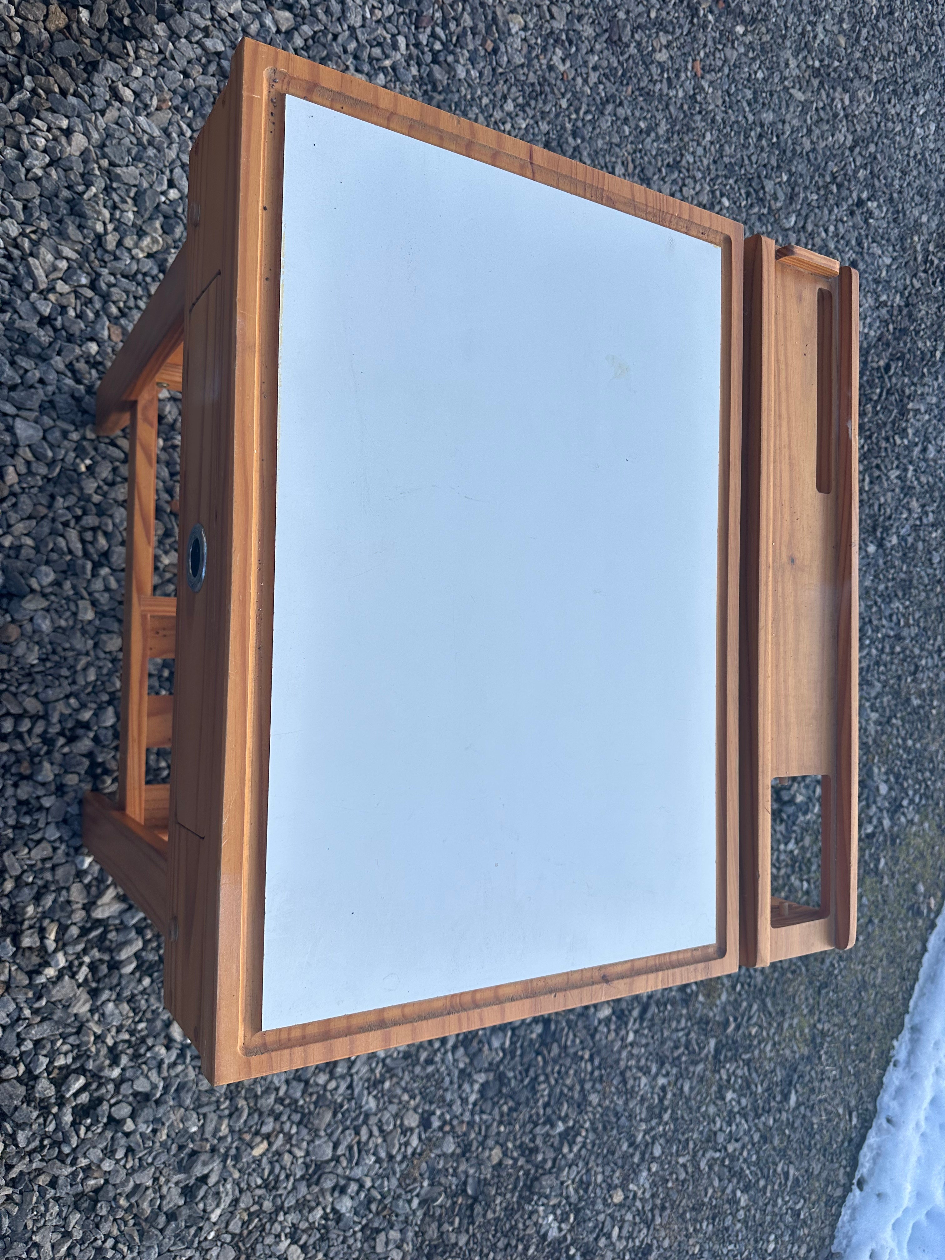 Dry erase craft art table with drawer - excellent