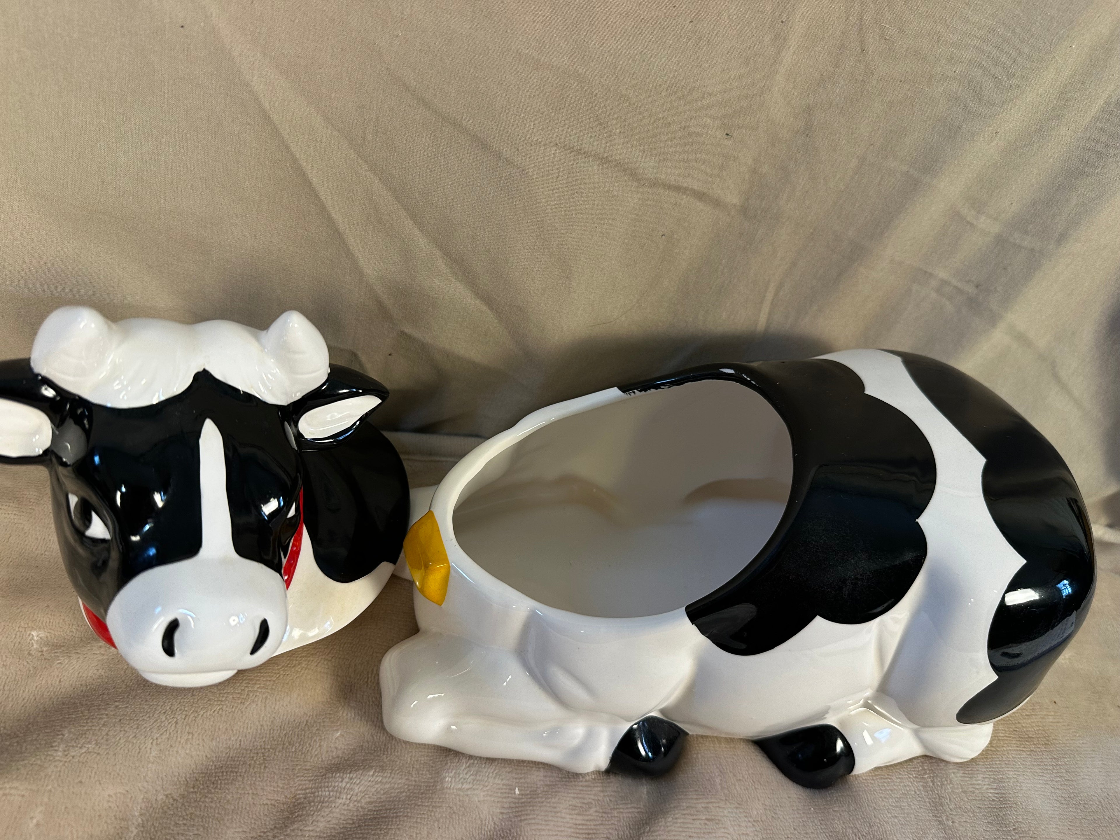 AMC NY NY ceramic cow cookie jar vintage
